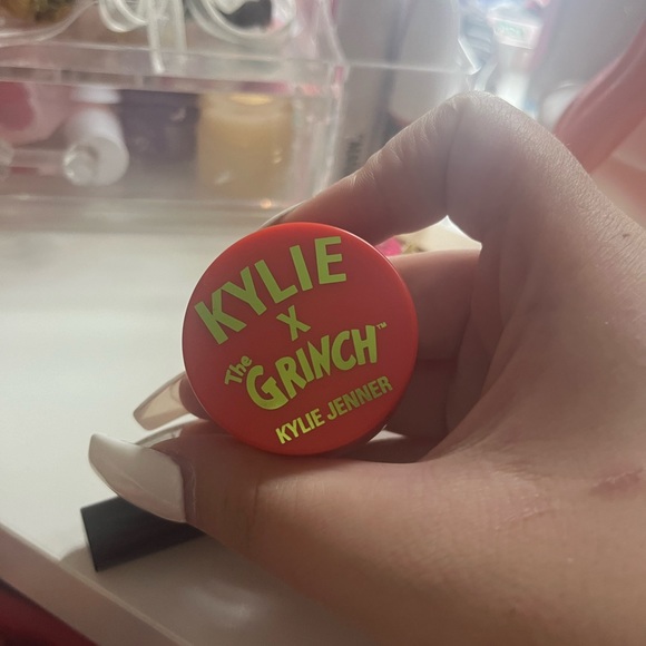 Kylie x grinch eye shimmer - Picture 2 of 2
